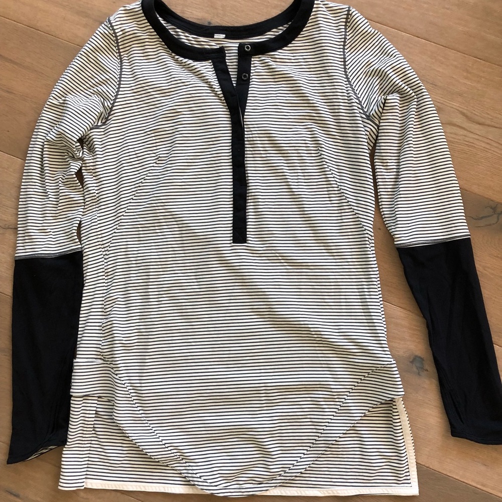 Lululemon long sleeve tee